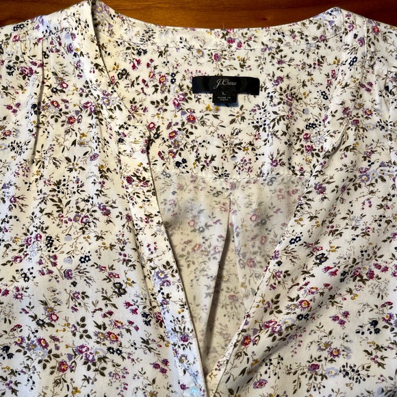 J.Crew - Dainty Floral Print Short Ruffle Sleeve Blouse / Large - Picture 7 of 8